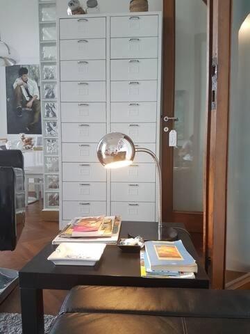 Vesuvius Suite - Elegante Appartamento In Centro Neapel Exterior foto